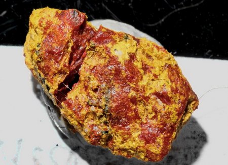 Realgar,Auripigment   Reg.-Neapel, Kampanien-Italien(4).jpg