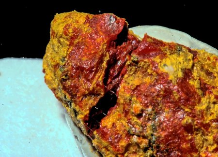 Realgar,Auripigment   Reg.-Neapel, Kampanien-Italien(2).jpg