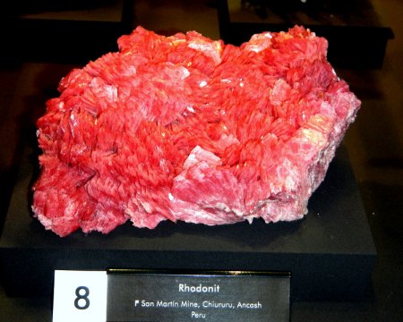 Rhodonit                 F San Martin Mine, Chiururu,Ancast-Peru.JPG