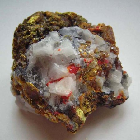 Auripigment_Realgar_Nevada_Peter.jpg