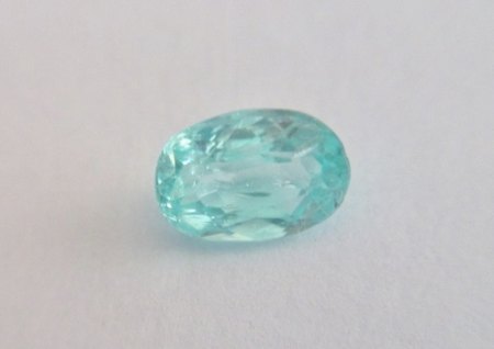 Paraiba Turmalin Afrika oval fac. 5,9x4,15mm 0,52ct.JPG