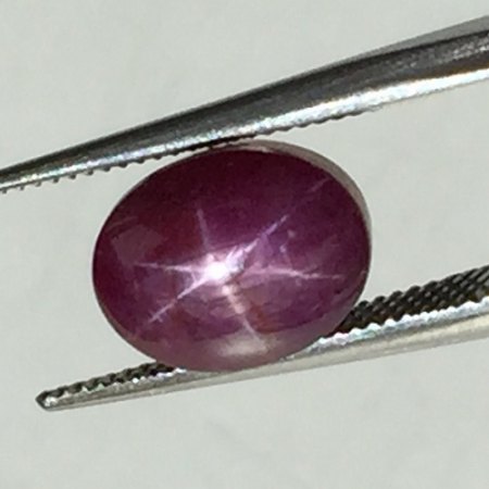 Sternrubin 10x8x6,6mm 6,38ct.jpeg