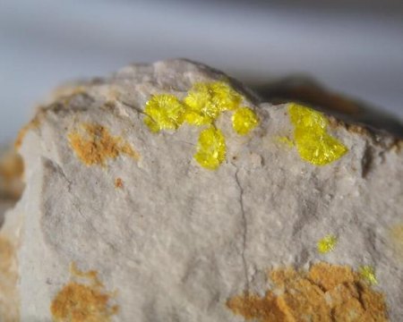 Larisait - Repete Mine, Blanding, San Juan Co., Utah, USA1.jpg