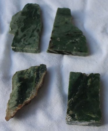 Jade aus Binghamits Sammlung