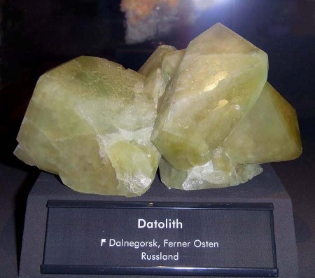 _terra mineralia_Datolith_Dalnegorsk_Ferner Osten_Russland_Peter_16.10.10.JPG