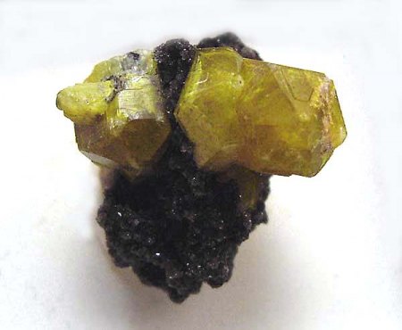 _Ettringit xx_Gemenge aus Mn- u. Fe-Oxiden_Kleinstufe_N'Chwaning Mine_KMF_Kuruman_Südafrika_Peter_1b.jpg