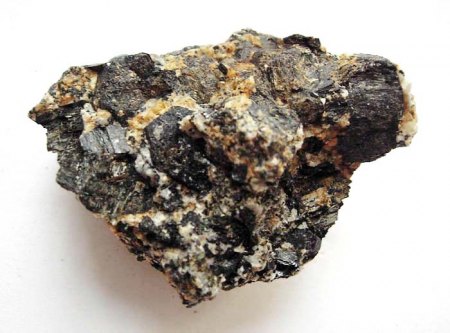 _26_Vermutete Hornblende XX_Quarz_KS_Eigenfund 0912_Schriesheim_Hohe Waid_Odw._BaWü_Peter_2.JPG